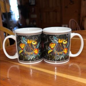Pair 2002 HILO HATTIE Hawaiian  COFFEE MUG CUP VOLCANO LEI HIBISCUS VINTAGE